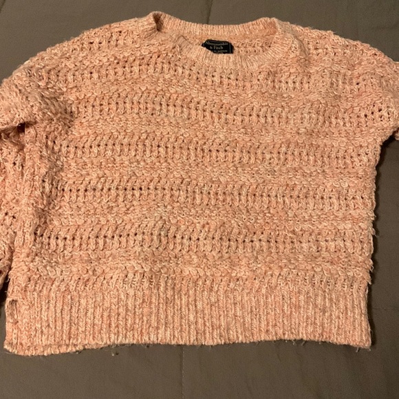 Abercrombie & Fitch pink sweater - Picture 1 of 3
